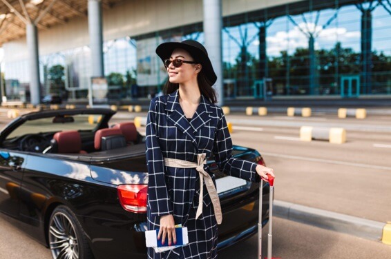 Comparing On-Airport Parking Options at IAH Economy, Covered, and Valet