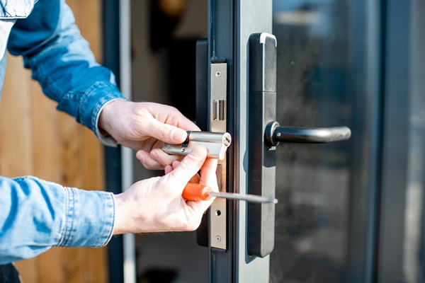 How a Commercial Locksmith Can Help Your Business